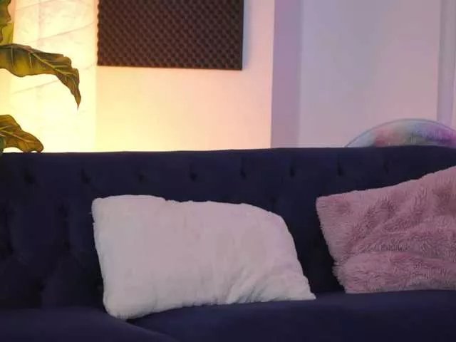 Freechat NatyDesiree on BongaCams