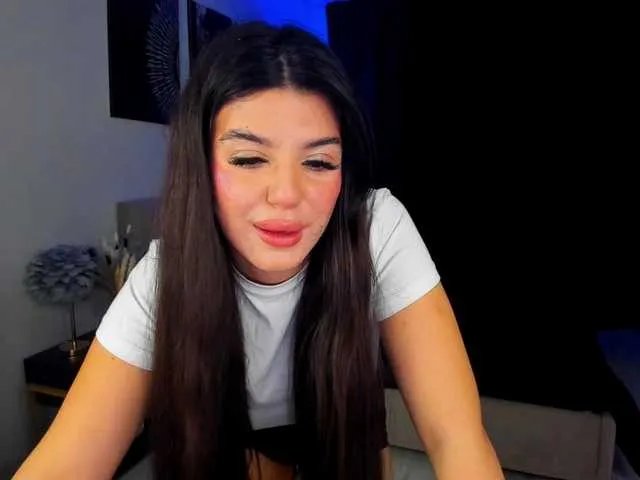 Freechat SnowingWinter on BongaCams