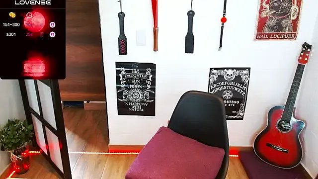 Private alicce_moon_ on StripChat