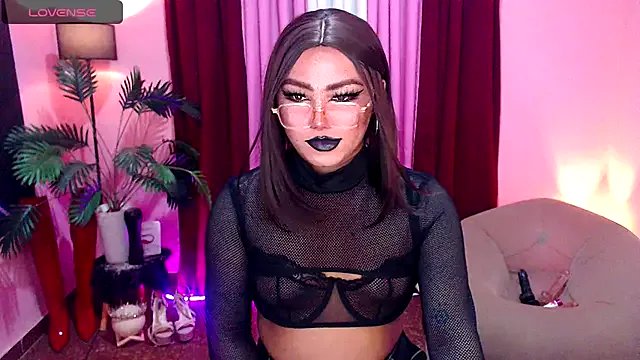 Freechat itsmeSiannaLoove69 on StripChat