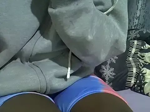 Freechat sweet_veee on StripChat